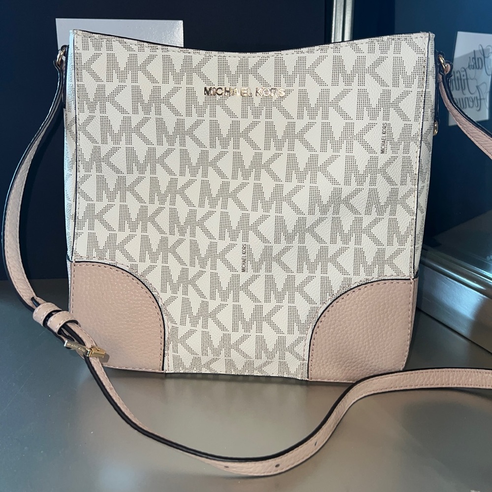 Michael Kors Monogram Crossbody - MAKE AN OFFER